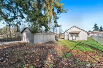 Tons of extra parking and space to spread out.