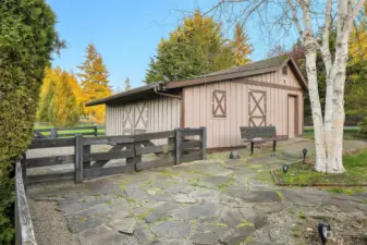 2 stall barn/stable with turn out. Additional room for the riding lawn mower!