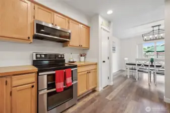 Plenty of storage, and double oven!