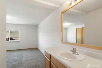 Master Bed / Bath