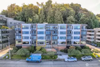 Beautiful Duwamish Head Condominiums