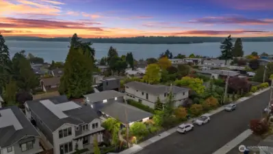 Nestled on quiet 8th Ave W., this home feels like a private retreat yet is so close to everything you could possibly need. Love where you live and live where you love!