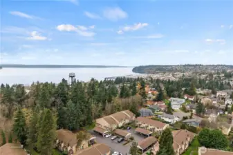 Close Proximity To Des Moines Amenities And Airport