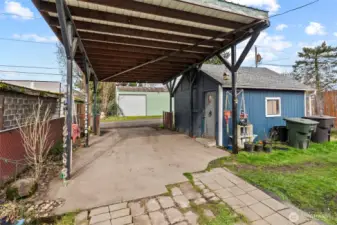 Huge Carport