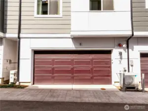 East West Entry to the Home Thru the Garage