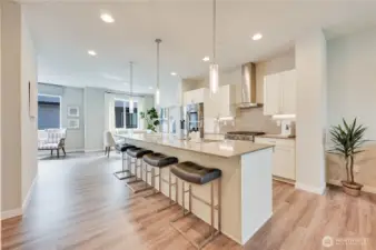 Spacious Eating Area