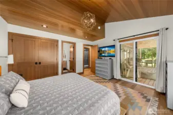 Primary Bedroom - Backdeck Slider