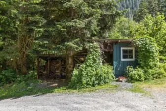 Wood shed