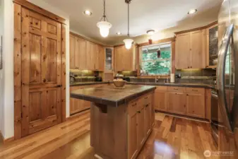 Kitchen - Island