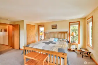 Spacious primary suite