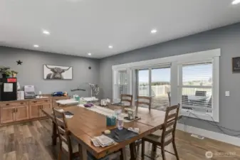 Lots of dining space