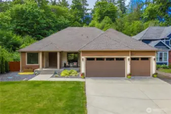 Welcome to this custom Fife Heights home!