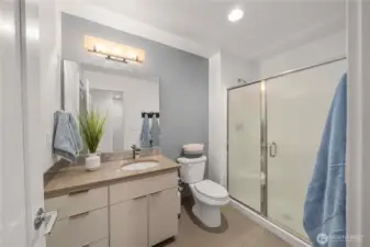 Full bathroom located on the upper level!