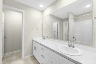 ***Floor plans may vary from actual home constructed. Features, elevation, materials, dimensions and layout are all subject to change without notice.****