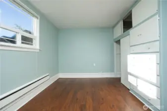 3rd bedroom feels like it is in a separate "wing"