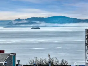 Watch the ferries come and go across Elliot Bay from the rooftop deck.