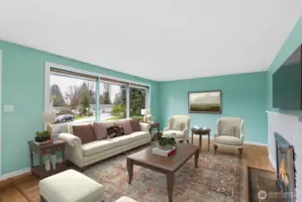 Living *virtually staged*