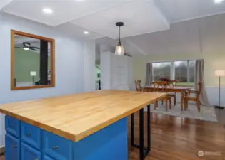 Kitchen/ Dining area