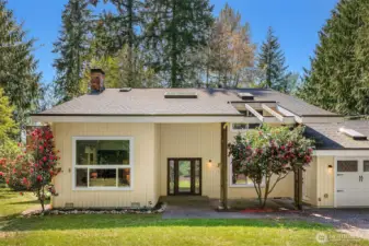 Welcome to this gorgeous NW Comtemporary home