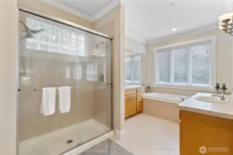 Beautiful bright spa-like bath for the start and finish of each day.