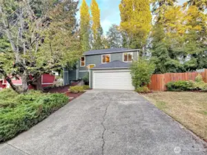 Amazing Kennydale location awaits!