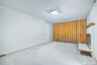 The bonus room opens to the laundry room and 1/2 bathroom.