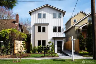 1530 25th Ave Exterior features a lovely west-facing landscape front yard