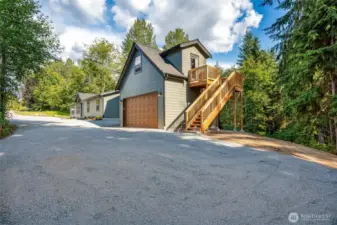 Separate access to roomy loft space