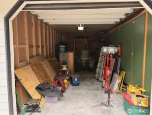 Detached Garage