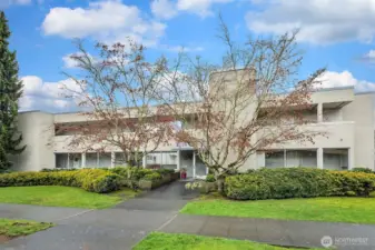 Welcome to Marine Vista Condominiums!