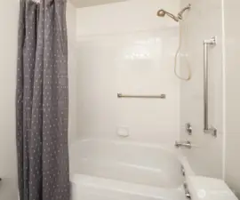 En-suite Primary Bathroom