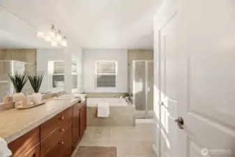 Primary Ensuite Bath