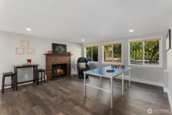 Huge Bonus room for everyone to enjoy!