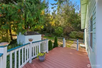 From deck to the back yard!