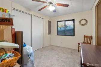 2nd bedroom