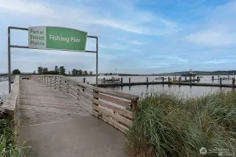 Stroll dow2n Grand Ave to the pier