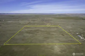 40 acres or solitude! Lot lines approximate, buyer to verify