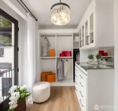 Boutique walk-in closet