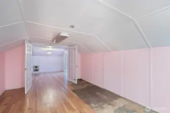 Bonus Room Upstairs