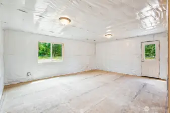Photographs are for illustrative purposes only. Features, finishes, interior/exterior colors, landscaping and floorplan shown may vary from actual homes built.