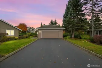 Driveway with Plenty of Room for Guests