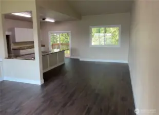 Dining and breakfast bar