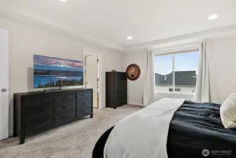 Spacious primary bedroom.