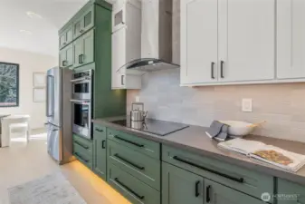 Gorgeous kitchen amenities.