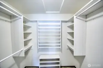 Primary walk in clost.