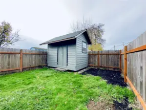 Shed with a window, 898 Mill St Kelso WA