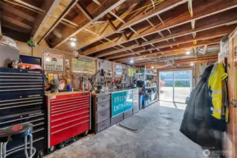 shop area in basement