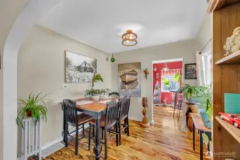 Dining off kitchen