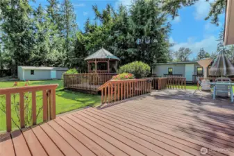 Huge deck is perfect for entertaining.
