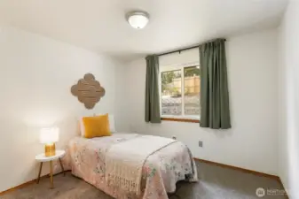 Guest bedroom 1